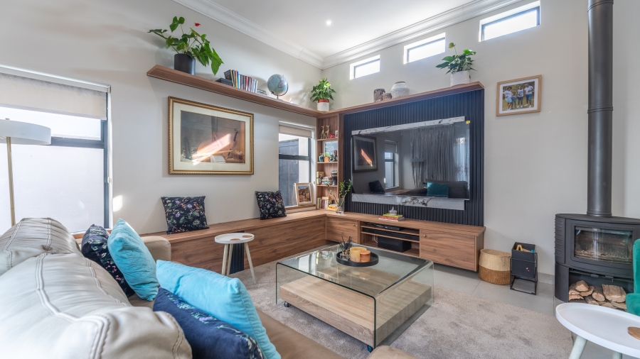3 Bedroom Property for Sale in Sandown Western Cape